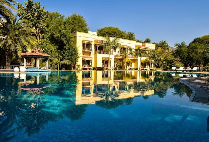 The Royal Retreat Resort & Spa Udaipur Exterior foto